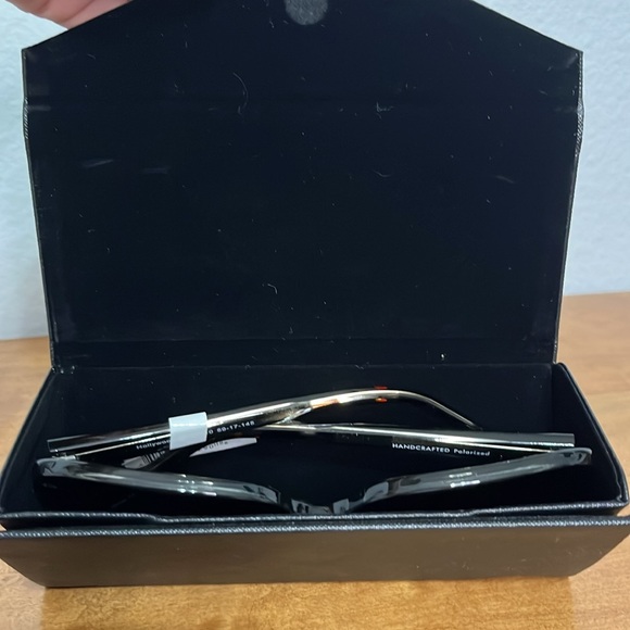 Prive Revaux Hollywood Heir Polarized Sunglasses - Picture 7 of 7